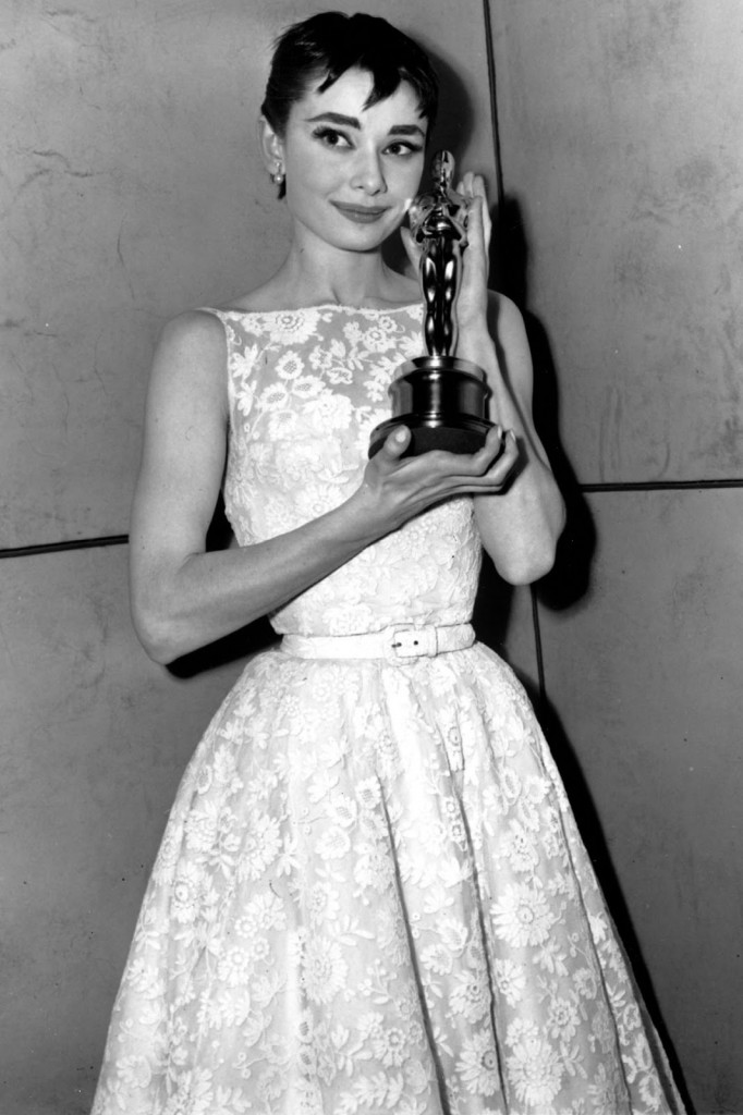 Audrey Hepburn-1954-rochie Givenchy