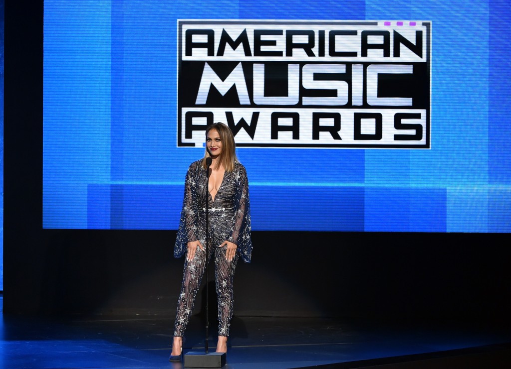 2015 American Music Awards - Show