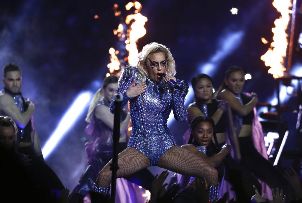 Show de neuitat la Super Bowl cu Lady Gaga