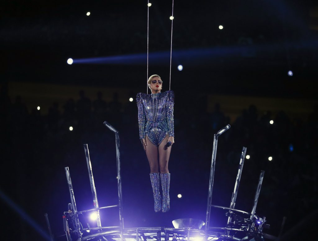 Show de neuitat la Super Bowl cu Lady Gaga