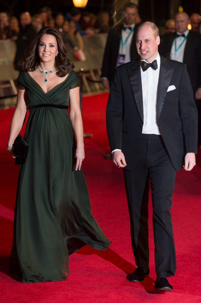 Kate Middleton in rochie Jenny Packham