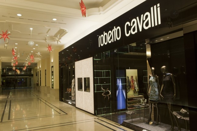 Roberto Cavalli a deschis primul boutique din Romania – afla pe BlogModele