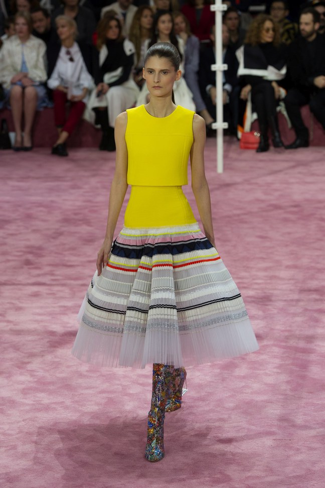 Dior a lansat colecţia Haute Couture primăvară-vară 2015