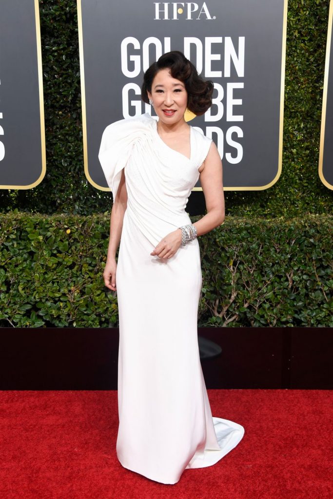 Sandra Oh in Atelier Versace